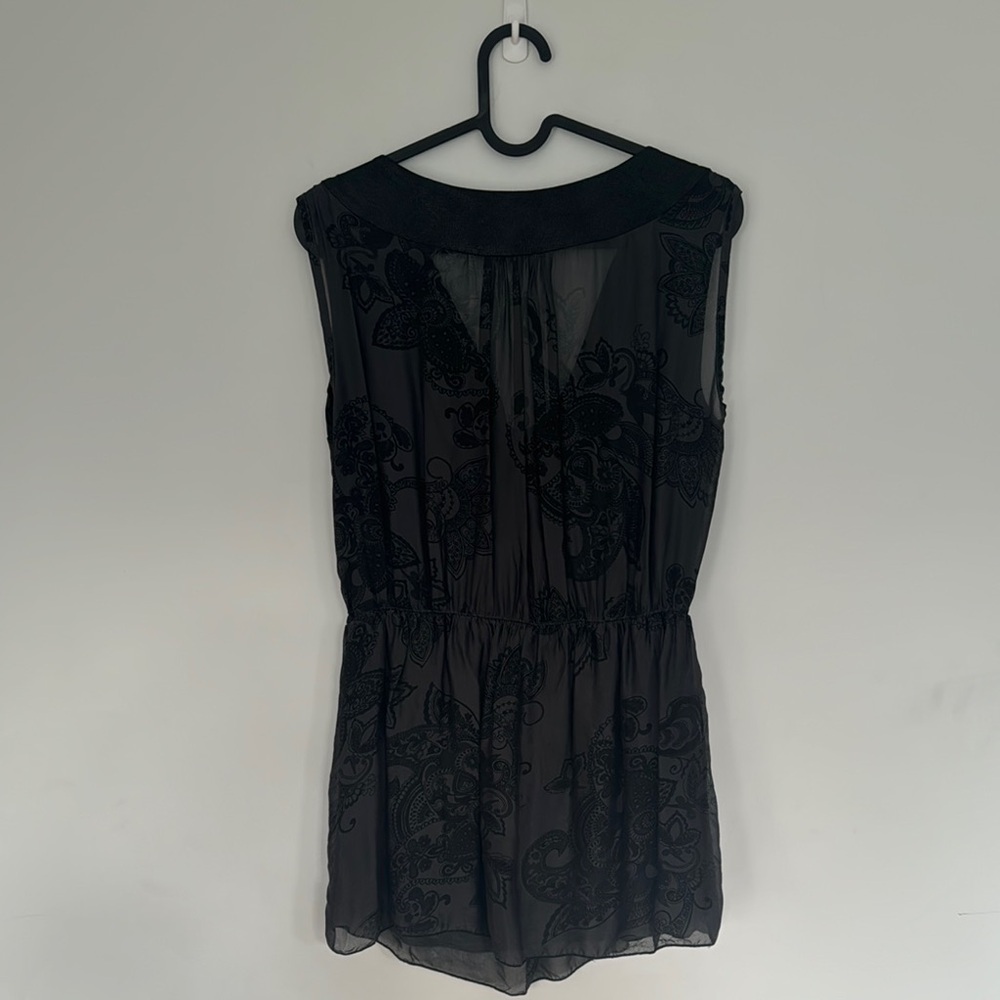 Piazza Roma Silk Blend Black Floral Sleeveless Top - Picture 6 of 9